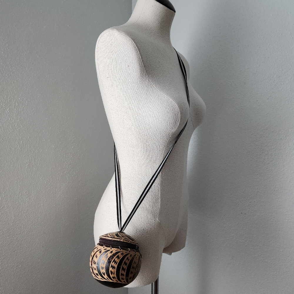 Handmade Carved Coconut Zippered Purse
